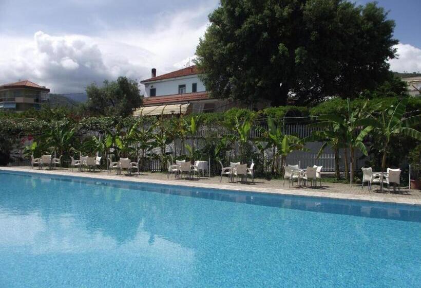 Апартаменты 1 Спальня с Террасой, Al Borgo Village