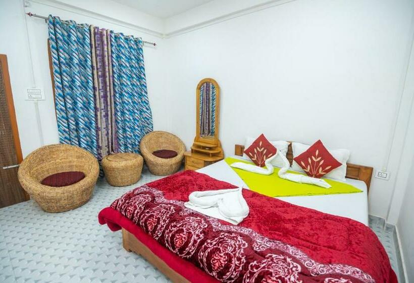 Номер Deluxe, Jungle Star Mansion
