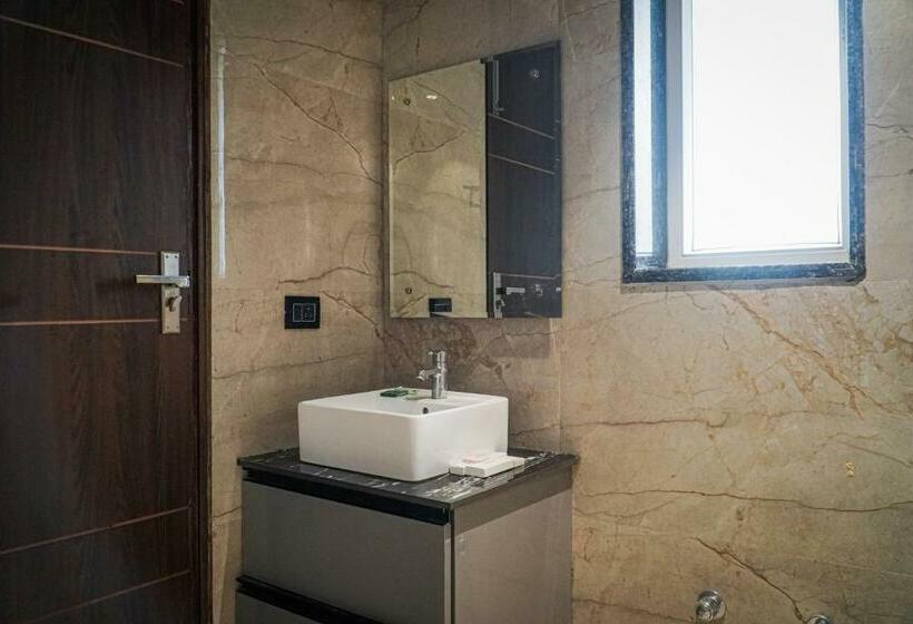 标准间带阳台, The Leaf Studio Medanta