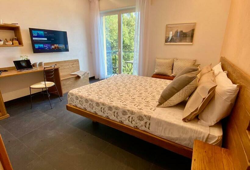 اتاق استاندارد با بالکن و چشم‌انداز دریا, Monterosso Rooms