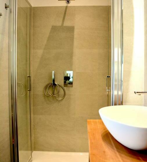 اتاق استاندارد با بالکن و چشم‌انداز دریا, Monterosso Rooms