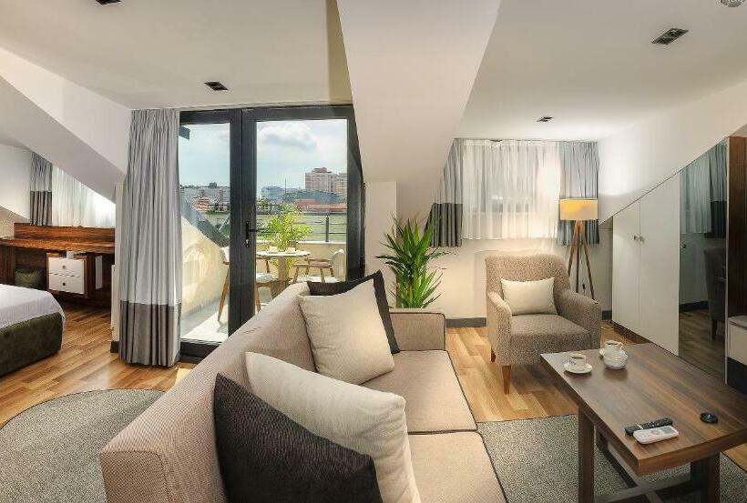 豪华工作室, La Mia Suites
