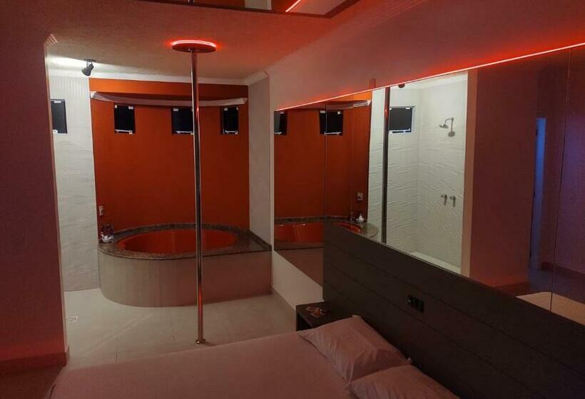 자쿠지 스위트, Motel Kalipso