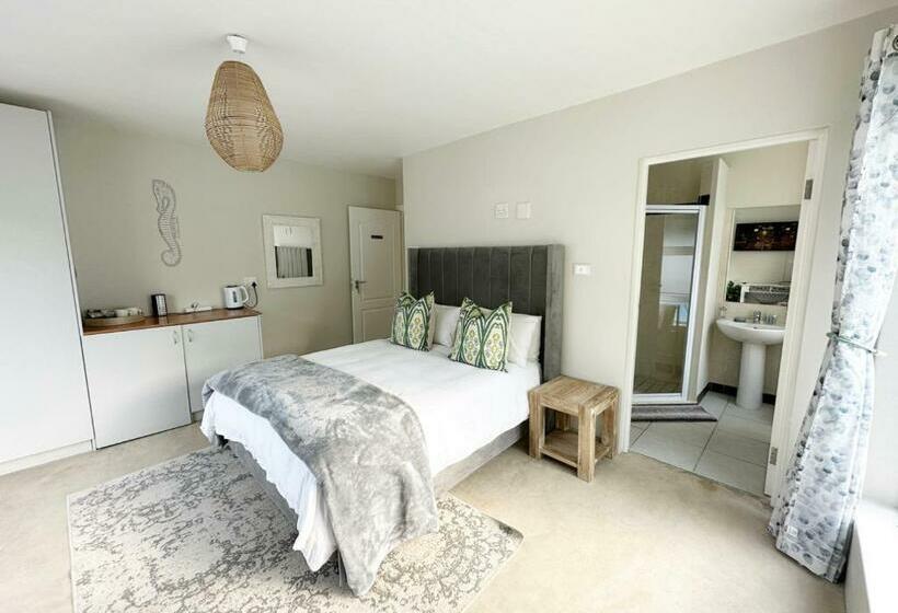 Номер Стандарт, Adrift Guesthouse St Francis Bay