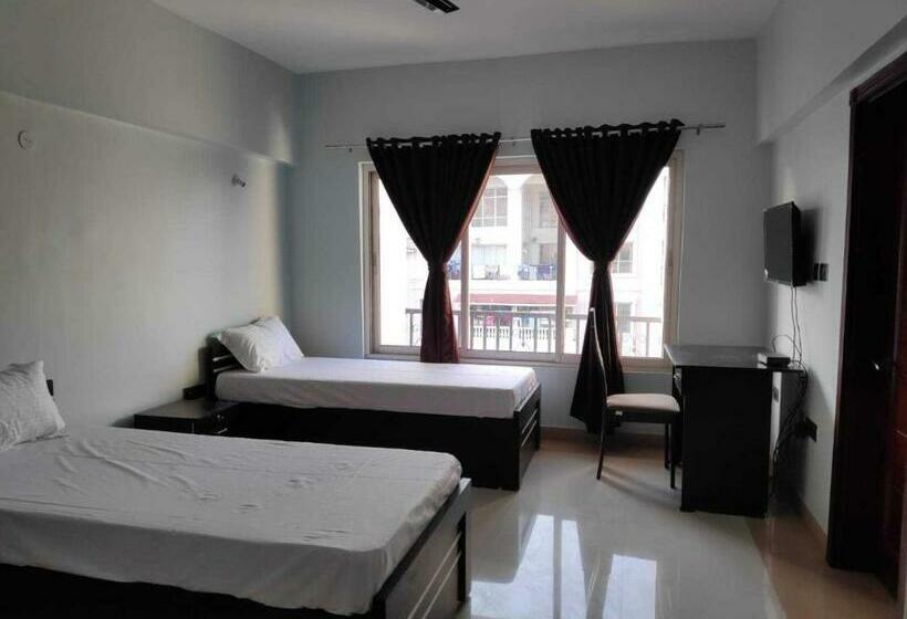 Трехместный Номер Классика, Oyo Home Road House