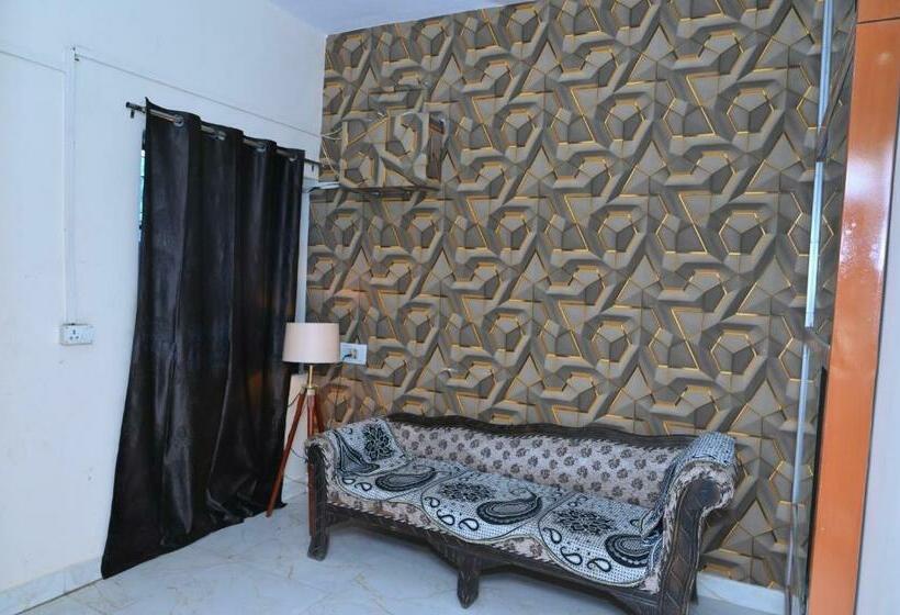 Люкс Повышенной Комфортности, Privyrooms