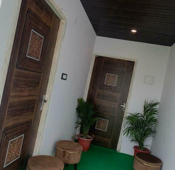 Номер Deluxe, Privyrooms