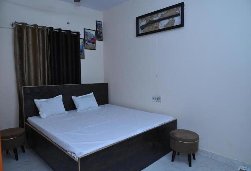Люкс Повышенной Комфортности, Privyrooms