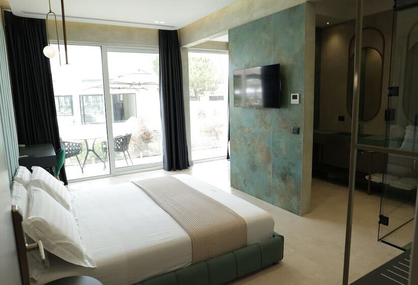 اتاق لوکس با چشمانداز دریا, Comfort Suites