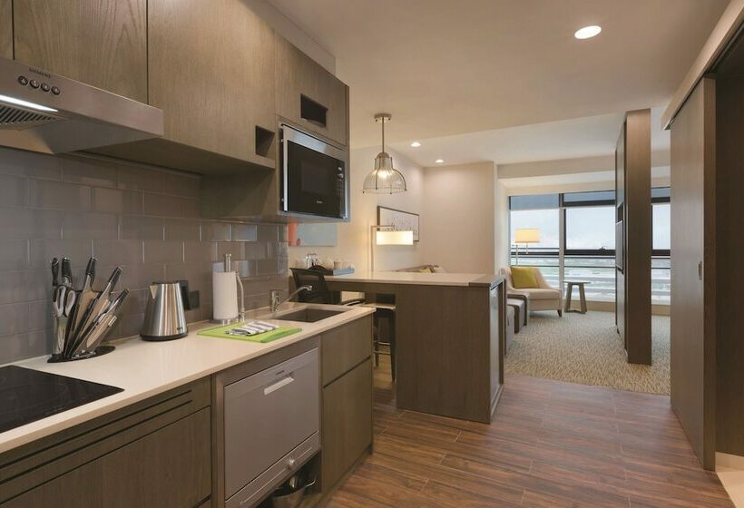 Люкс, Hyatt House Shenzhen Airport