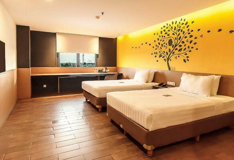 اتاق لوکس, Yellow Bee Tangerang
