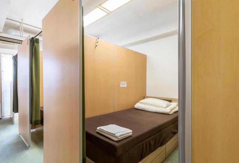 Кровать в Общей Комнате, Omotenashi Hostel Miyajima