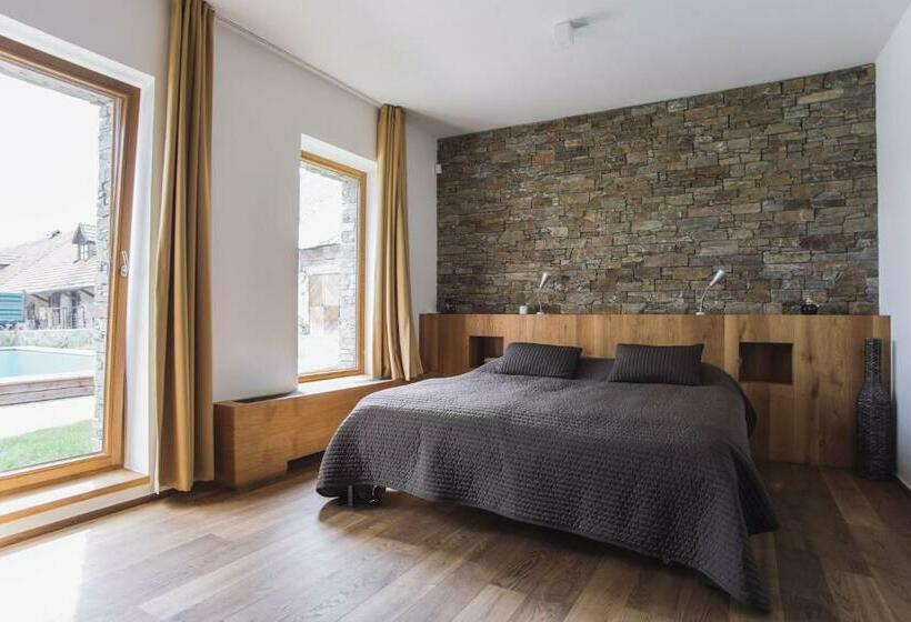 Семейный Номер Вид на Сад, Boutique Hotel Zikmundov