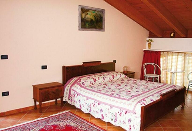 اتاق خانوادگی, B&b Rudéla Nonna Maria