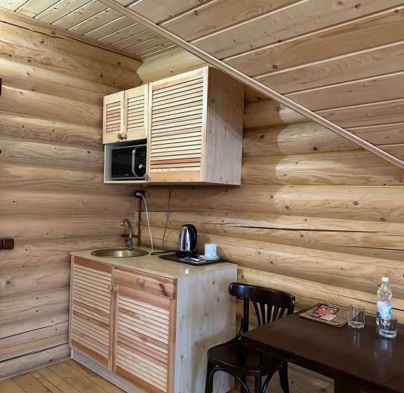 Quarto Triplo Estandar, батярський двір