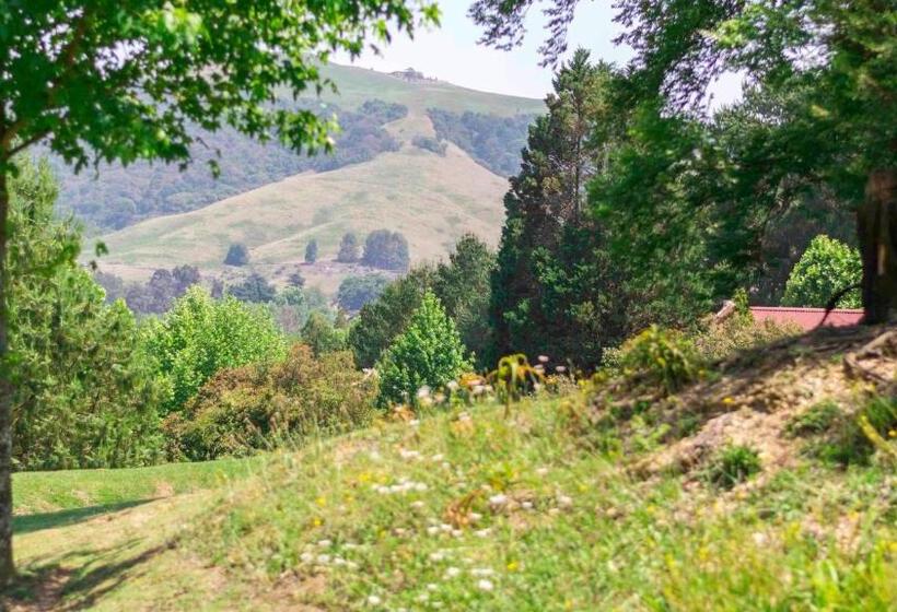 Дом 1 Спальня, Arum Hill Lodge