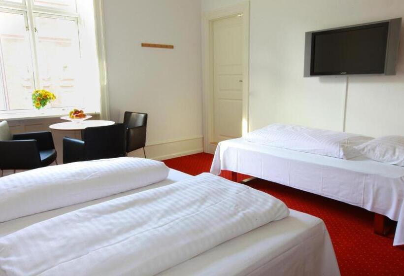 Quarto Triplo Estandar, Nora Copenhagen
