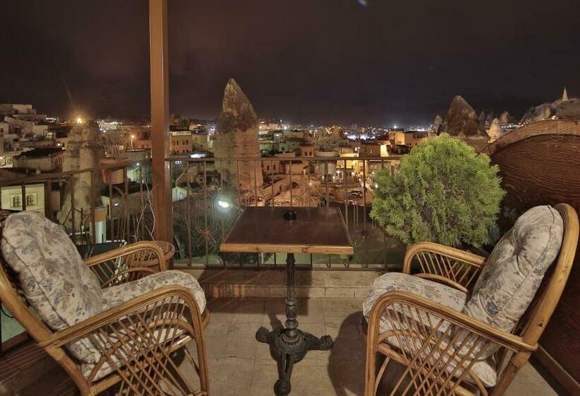 اتاق لوکس با بالکن, Vista Cave