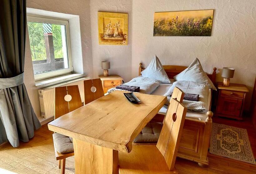 Номер Стандарт с Балконом, Pension Steakhaus Füssen