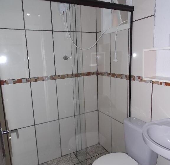 اتاق استاندارد, Betume
