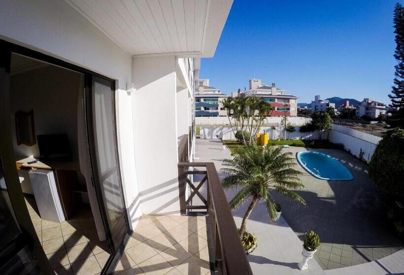 اتاق لوکس, Gentil