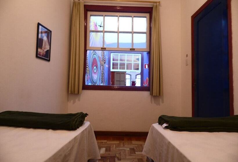 تختخواب در اتاق مشترک, Varanda Hostel E Galeria De Arte