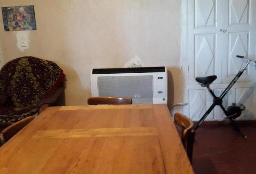 اتاق استاندارد, Guest House Shota