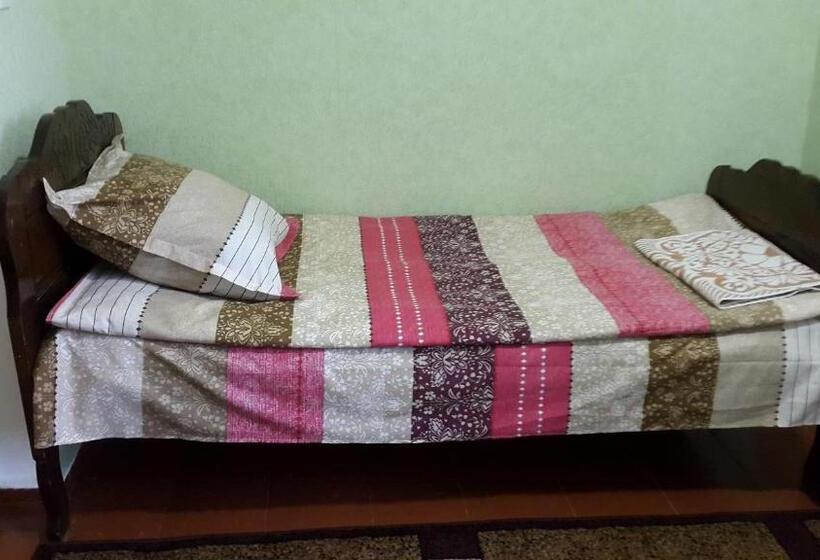 اتاق استاندارد, Guest House Shota