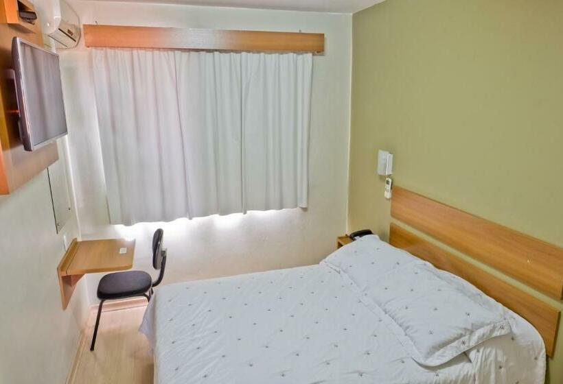 디럭스 룸, Tri Hotel Centro Chapecó