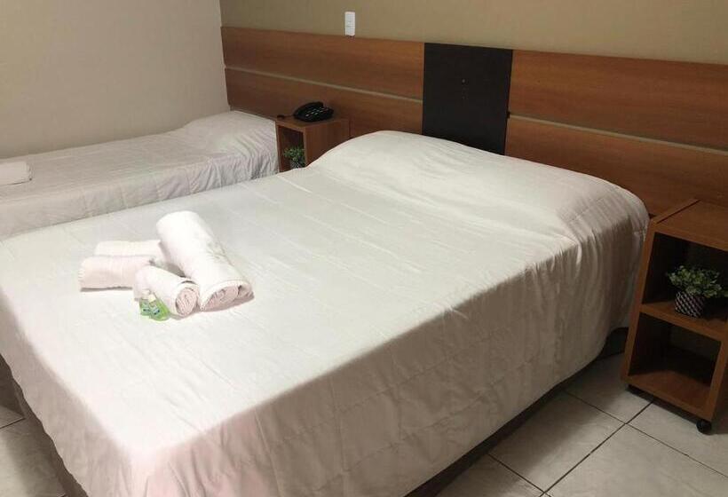 디럭스 트리플 룸, Tri Hotel Centro Chapecó