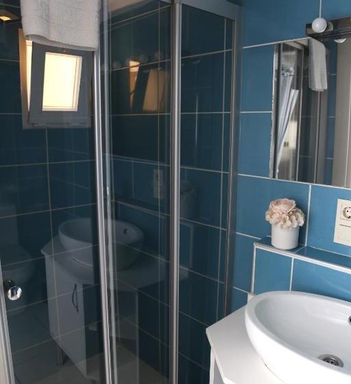 1 Bedroom Superior Apartment, Ditto Flats