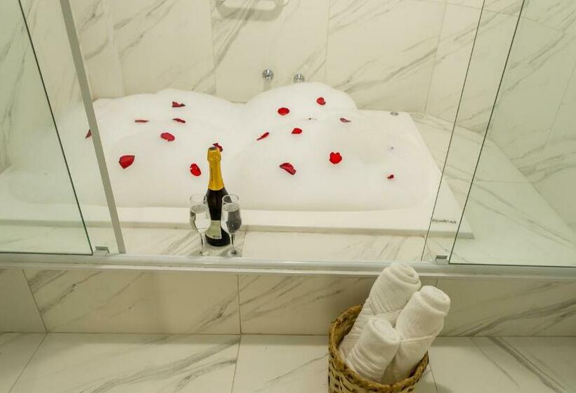 Quarto Estandar com Hidromassagem, Pousada Kaliman Campos Do Jordão   Premium