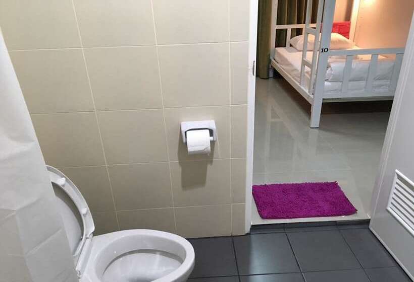 Кровать в Общей Комнате, Dkaya Hostel