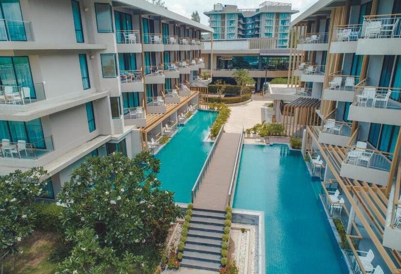 اتاق لوکس با چشم‌انداز استخر, Sand Dunes Chaolao Beach Resort