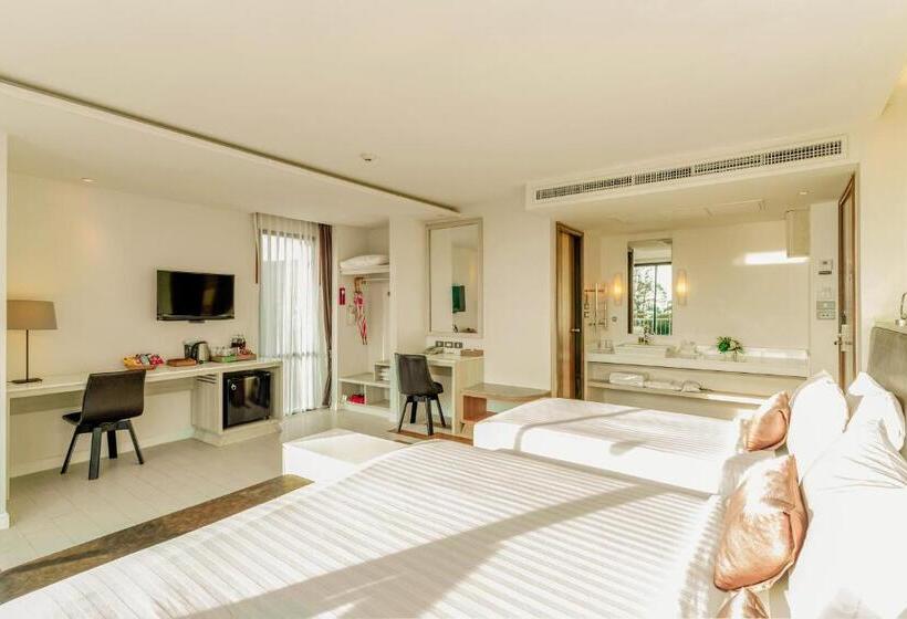 اتاق خانوادگی با چشم‌انداز دریا, Sand Dunes Chaolao Beach Resort