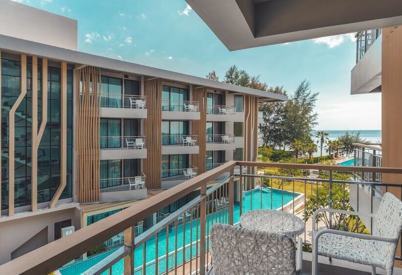 اتاق لوکس با چشم‌انداز استخر, Sand Dunes Chaolao Beach Resort