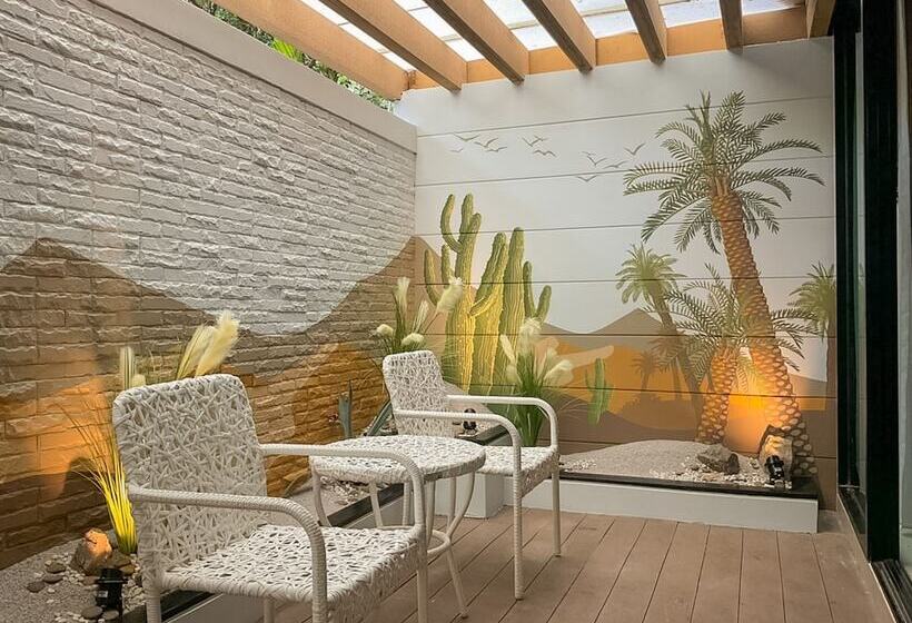 اتاق لوکس, Sand Dunes Chaolao Beach Resort
