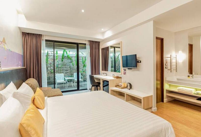 اتاق لوکس, Sand Dunes Chaolao Beach Resort