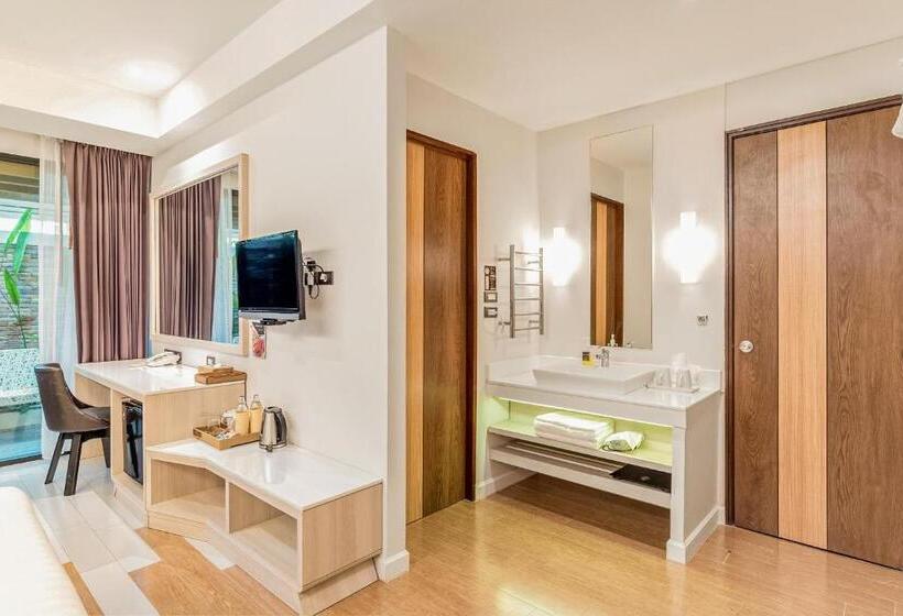 اتاق لوکس, Sand Dunes Chaolao Beach Resort