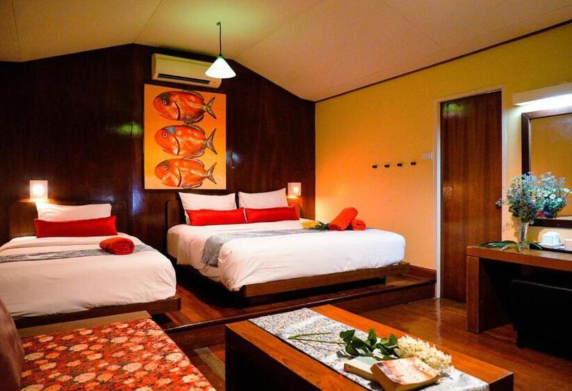 디럭스 방갈로, Villa Cha Cha Chaolao Beach Resort
