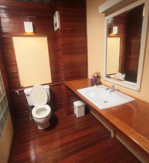 디럭스 방갈로, Villa Cha Cha Chaolao Beach Resort