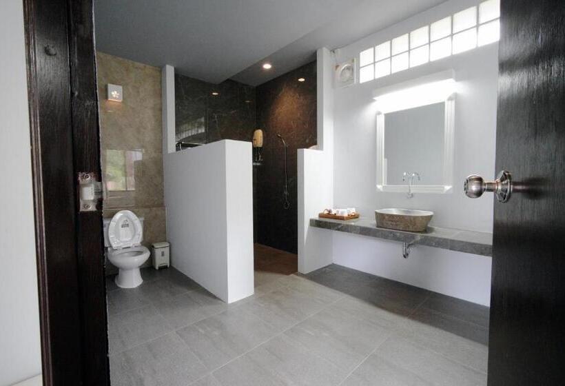 سوئیت جونیور خانوادگی, Villa Cha Cha Chaolao Beach Resort