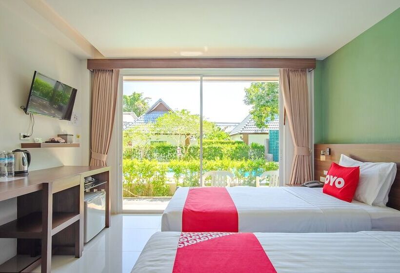 Номер Deluxe Вид на Бассейн, Parida Resort