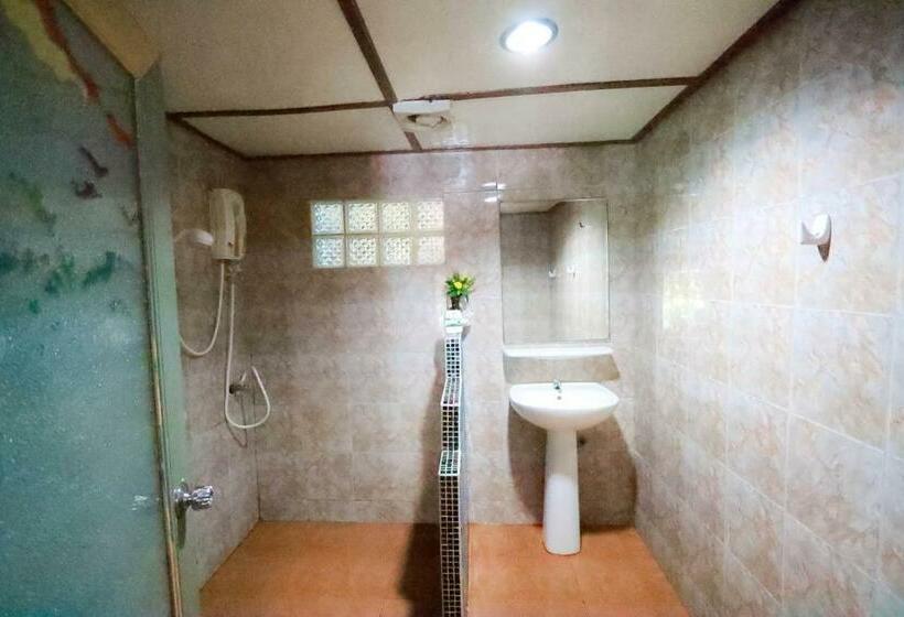 Семейный Номер, Tongta Phaview Resort