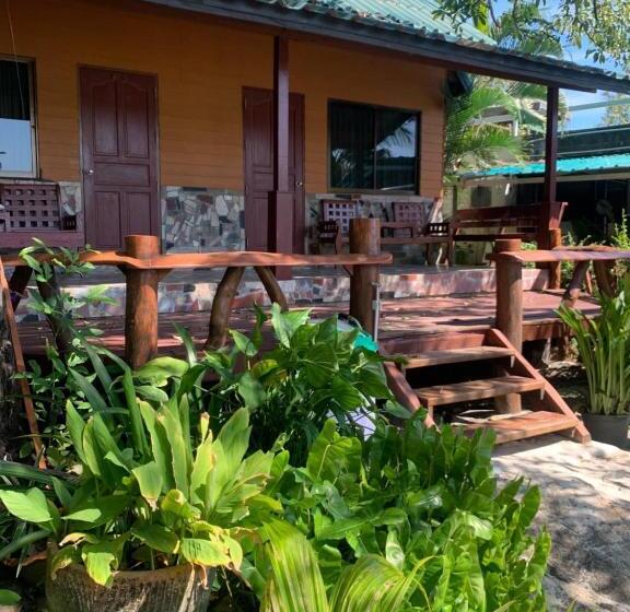 Семейный Номер, Tongta Phaview Resort