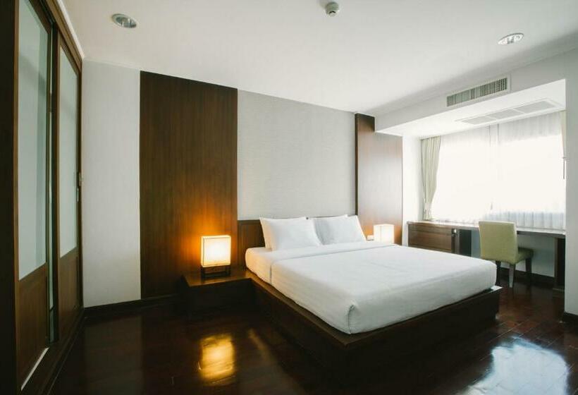 سوییت جونیور, Jasmine Resort Sriracha
