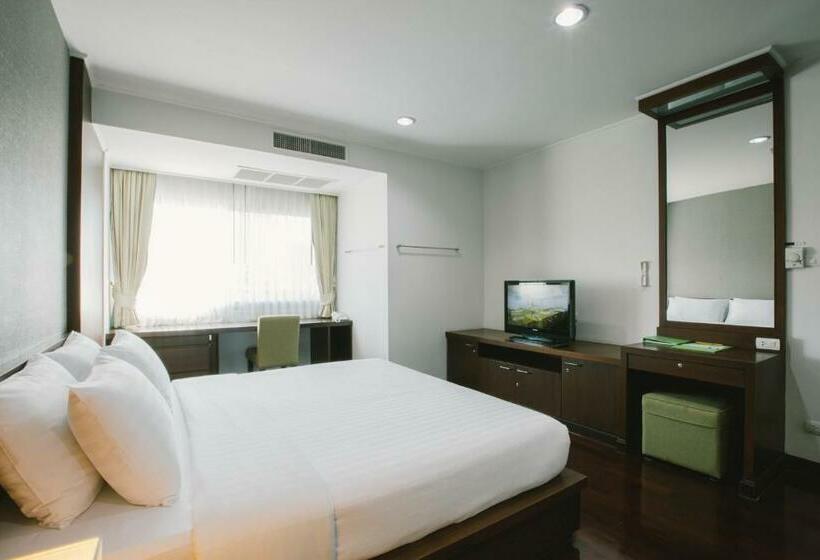 سوییت جونیور, Jasmine Resort Sriracha