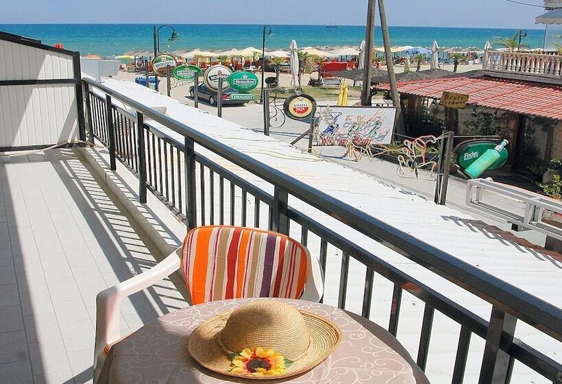 Номер Стандарт Четырехместный Боковой Вид на Море, El Greco Beach