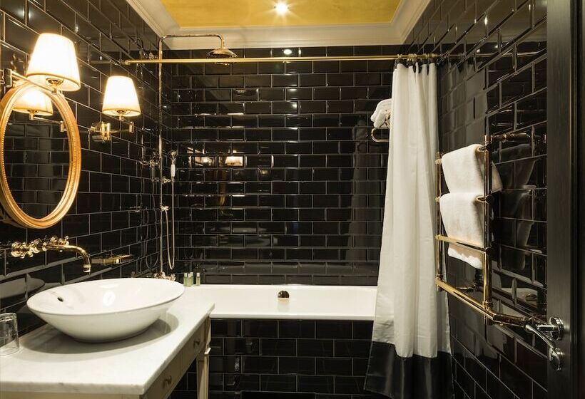 高级园景房, Dom Boutique Hotel By Authentic Hotels