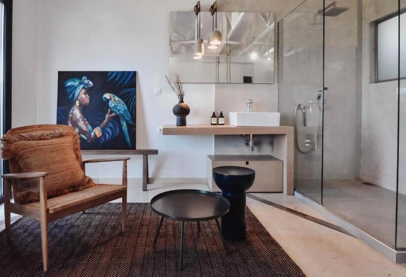 Люкс Вид на Море, Ikaros Suites